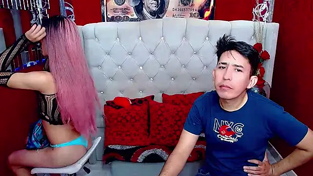 Snapshot of shannentrans chatting on December 6, 12:12 am shannentrans online show from December 6, 12:12 am