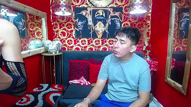 Snapshot of shannentrans chatting on December 28, 1:17 pm shannentrans online show from December 28, 1:17 pm