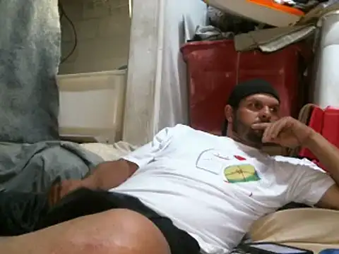 trousersnakeskeet online show from April 13, 10:54 am