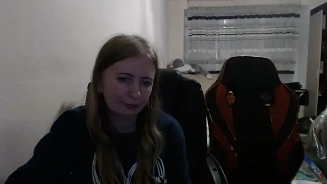 PeterAndJen online show from October 29, 7:48 pm