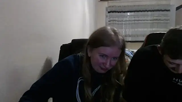 PeterAndJen online show from December 3, 7:34 pm