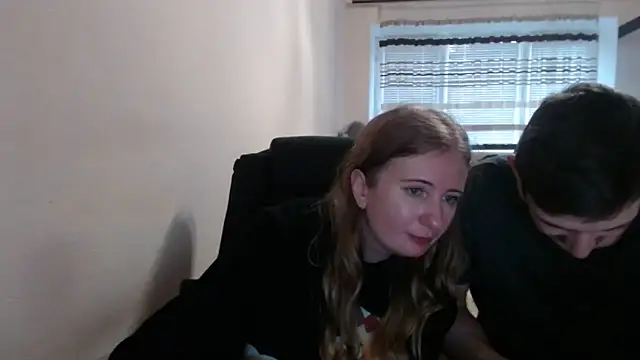 PeterAndJen online show from December 5, 1:09 pm