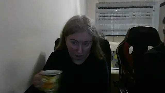 PeterAndJen online show from March 31, 5:24 pm