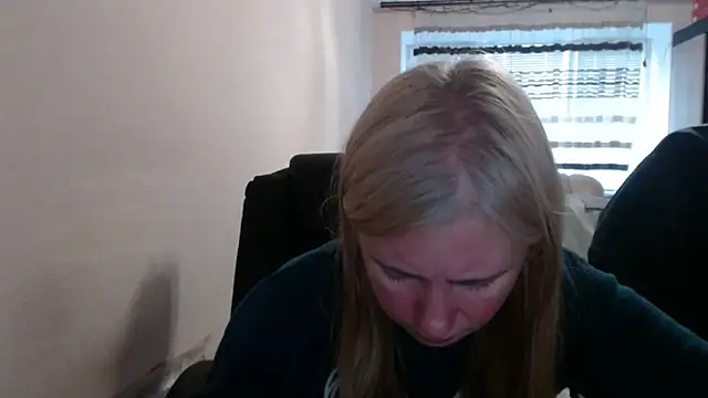 PeterAndJen online show from April 30, 5:52 pm