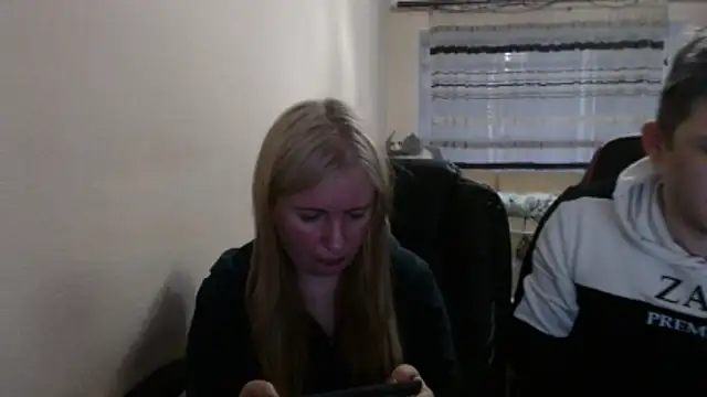 PeterAndJen online show from May 4, 6:04 pm