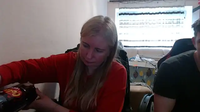 PeterAndJen online show from May 8, 5:07 pm