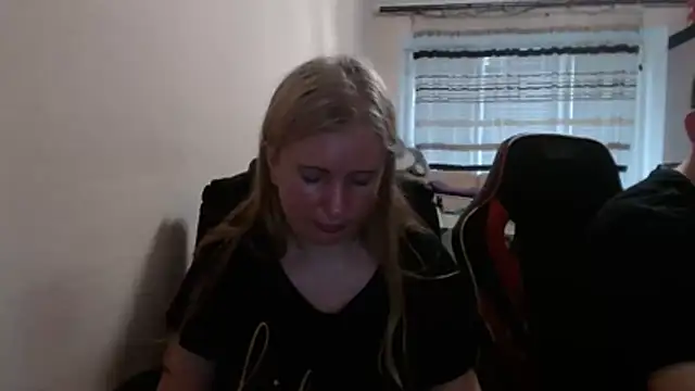 PeterAndJen online show from May 20, 4:57 pm