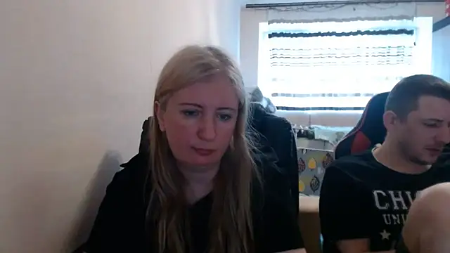 PeterAndJen online show from May 23, 5:56 am
