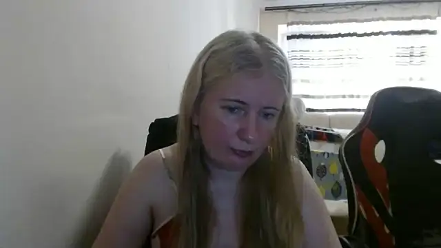 PeterAndJen online show from June 24, 5:34 pm
