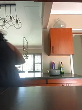 Snapshot of Sexy-Bubbles chatting on October 27, 9:13 am Sexy-Bubbles online show from October 27, 9:13 am