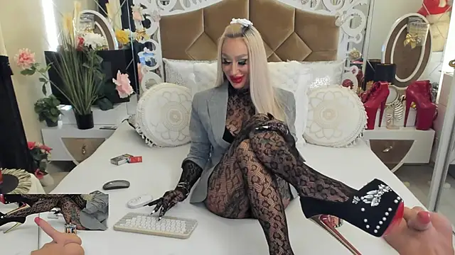 hotgirlsmoking 69xxx online show from September 14, 3:00 pm