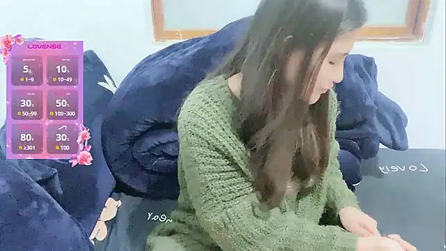 Snapshot of coco0318 chatting on December 4, 10:35 am coco0318 online show from December 4, 10:35 am