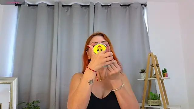 bella  adams online show from February 6, 8:02 pm