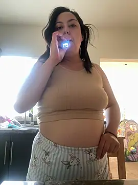 MileyGia online show from March 16, 2:54 pm