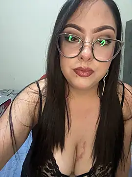 MileyGia online show from April 11, 2:27 am