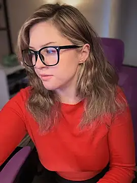 Snapshot of JennKenobi chatting on December 4, 3:54 pm JennKenobi online show from December 4, 3:54 pm