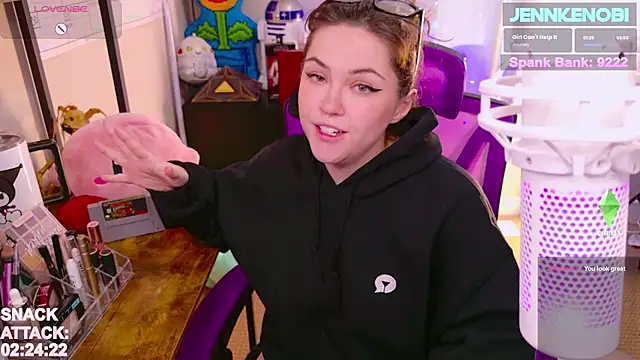 Snapshot of JennKenobi chatting on March 18, 3:31 pm JennKenobi online show from March 18, 3:31 pm