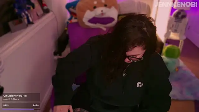 Snapshot of JennKenobi chatting on September 15, 1:33 pm JennKenobi online show from September 15, 1:33 pm