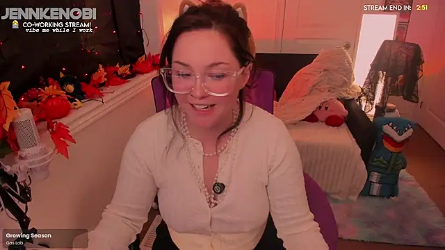 Snapshot of JennKenobi chatting on September 29, 2:44 pm JennKenobi online show from September 29, 2:44 pm