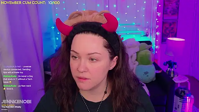 Snapshot of JennKenobi chatting on November 7, 3:56 pm JennKenobi online show from November 7, 3:56 pm