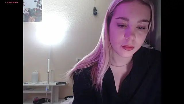 ariashaa online show from October 22, 3:12 pm