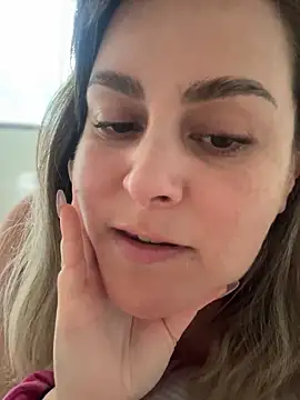 Snapshot of misslulipop chatting on December 31, 9:39 pm misslulipop online show from December 31, 9:39 pm