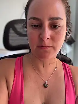 Snapshot of misslulipop chatting on February 23, 9:48 pm misslulipop online show from February 23, 9:48 pm