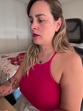 Snapshot of misslulipop chatting on March 11, 8:20 pm misslulipop online show from March 11, 8:20 pm