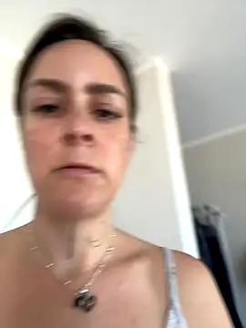 Snapshot of misslulipop chatting on November 9, 2:37 pm misslulipop online show from November 9, 2:37 pm