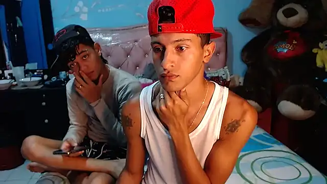 gustavo saaled19 online show from December 9, 12:34 am