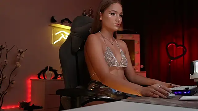 MrsTenderBeast online show from November 17, 2:34 pm