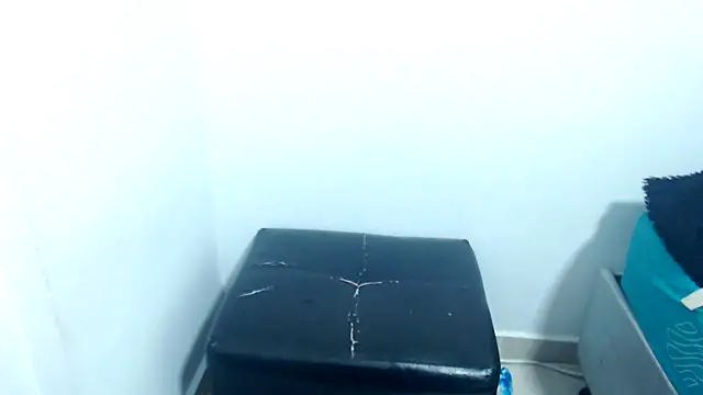 Snapshot of dayanasanz chatting on February 28, 12:21 am dayanasanz online show from February 28, 12:21 am