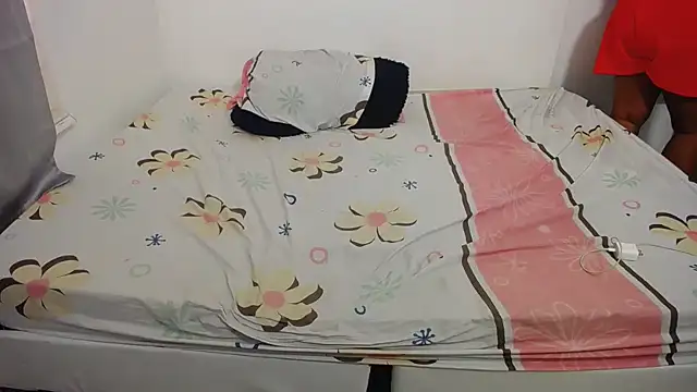 Snapshot of dayanasanz chatting on March 12, 9:35 pm dayanasanz online show from March 12, 9:35 pm