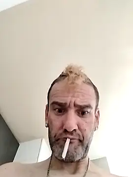 Snapshot of raulacab chatting on June 17, 6:38 am raulacab online show from June 17, 6:38 am