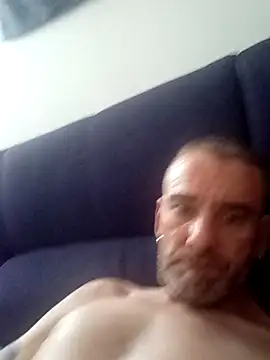 Snapshot of raulacab chatting on August 2, 6:34 am raulacab online show from August 2, 6:34 am