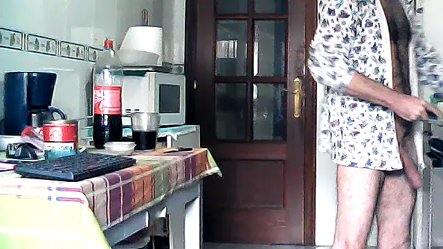 Snapshot of bixesualactivo chatting on January 6, 4:11 pm bixesualactivo online show from January 6, 4:11 pm