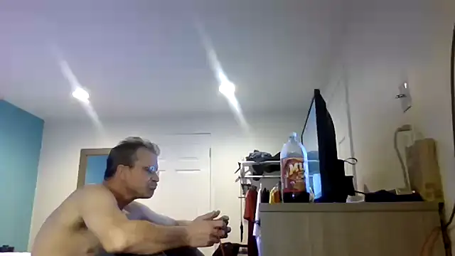 Snapshot of OGaddix269 chatting on February 16, 3:37 am OGaddix269 online show from February 16, 3:37 am