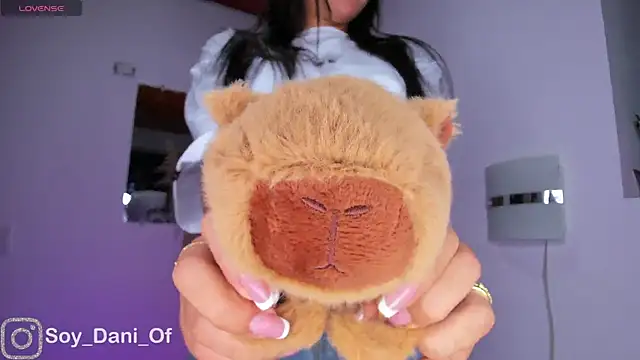 Ambar pe  online show from March 8, 11:39 pm