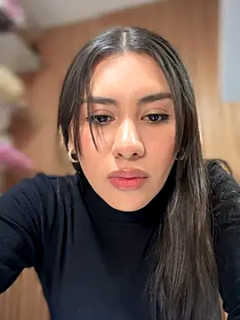 Ambar pe  online show from September 9, 9:14 pm