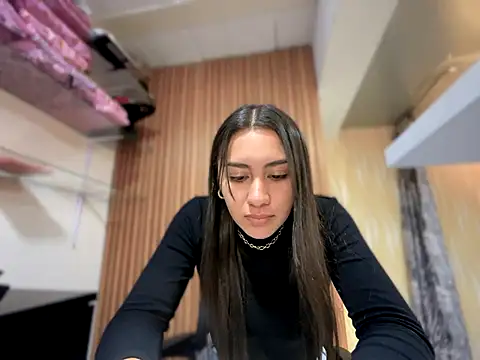 Ambar pe  online show from September 11, 7:25 pm