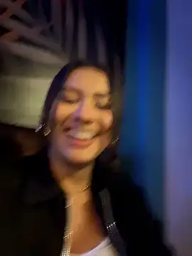 Snapshot of Ambar_pe_ chatting on February 8, 3:43 am Ambar pe online show from February 8, 3:43 am