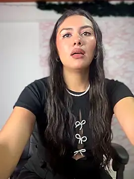 Snapshot of Ambar_pe_ chatting on February 11, 12:37 am Ambar pe online show from February 11, 12:37 am