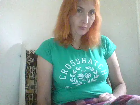 Snapshot of MssAngela chatting on October 4, 8:12 am MssAngela online show from October 4, 8:12 am