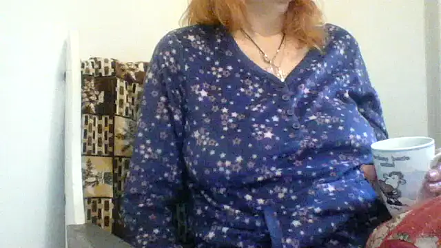 Snapshot of MssAngela chatting on October 8, 5:38 am MssAngela online show from October 8, 5:38 am