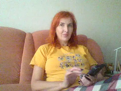 Snapshot of MssAngela chatting on October 18, 8:48 am MssAngela online show from October 18, 8:48 am