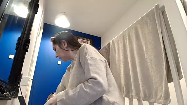 short sweetpea online show from November 29, 5:05 pm