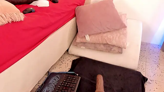 IsiisLovei online show from January 29, 2:32 pm