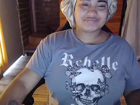 Snapshot of Hilarybunnyy chatting on March 23, 3:38 pm Hilarybunnyy online show from March 23, 3:38 pm