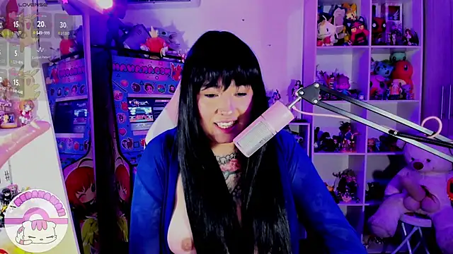 Snapshot of meda_kawaii_ chatting on January 18, 1:52 am meda kawaii  online show from January 18, 1:52 am