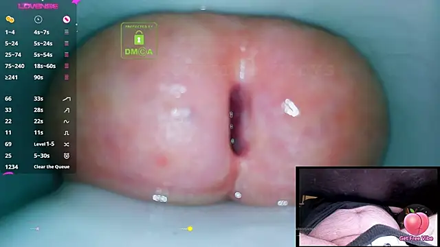 Snapshot of controlmytoys chatting on February 18, 7:09 pm controlmytoys online show from February 18, 7:09 pm